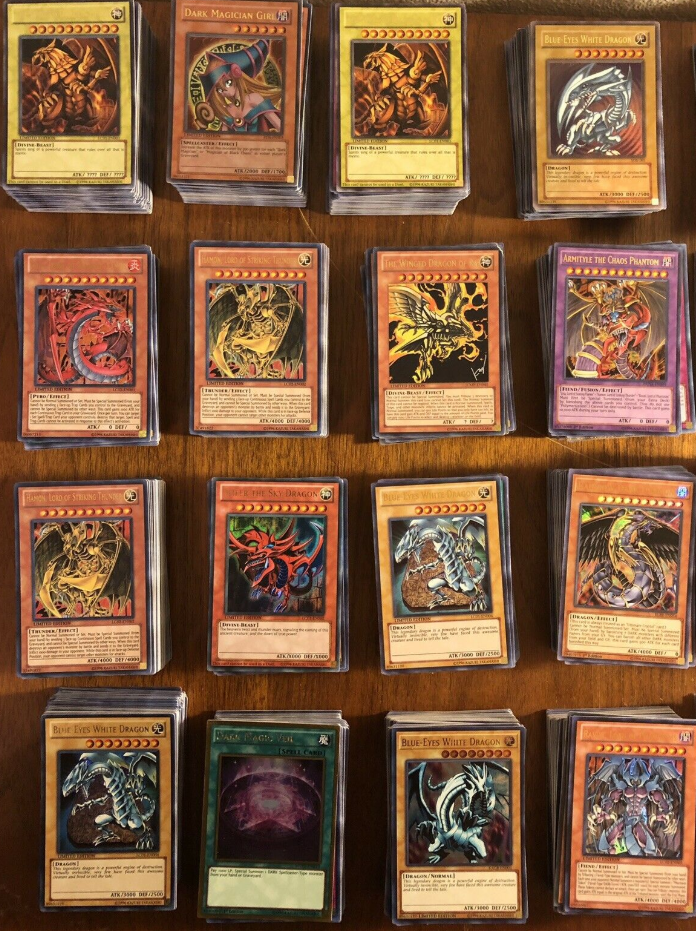 YU-GI-OH 100 CARD LOT - INCLUDES HOLOGRAPHIC CARDS