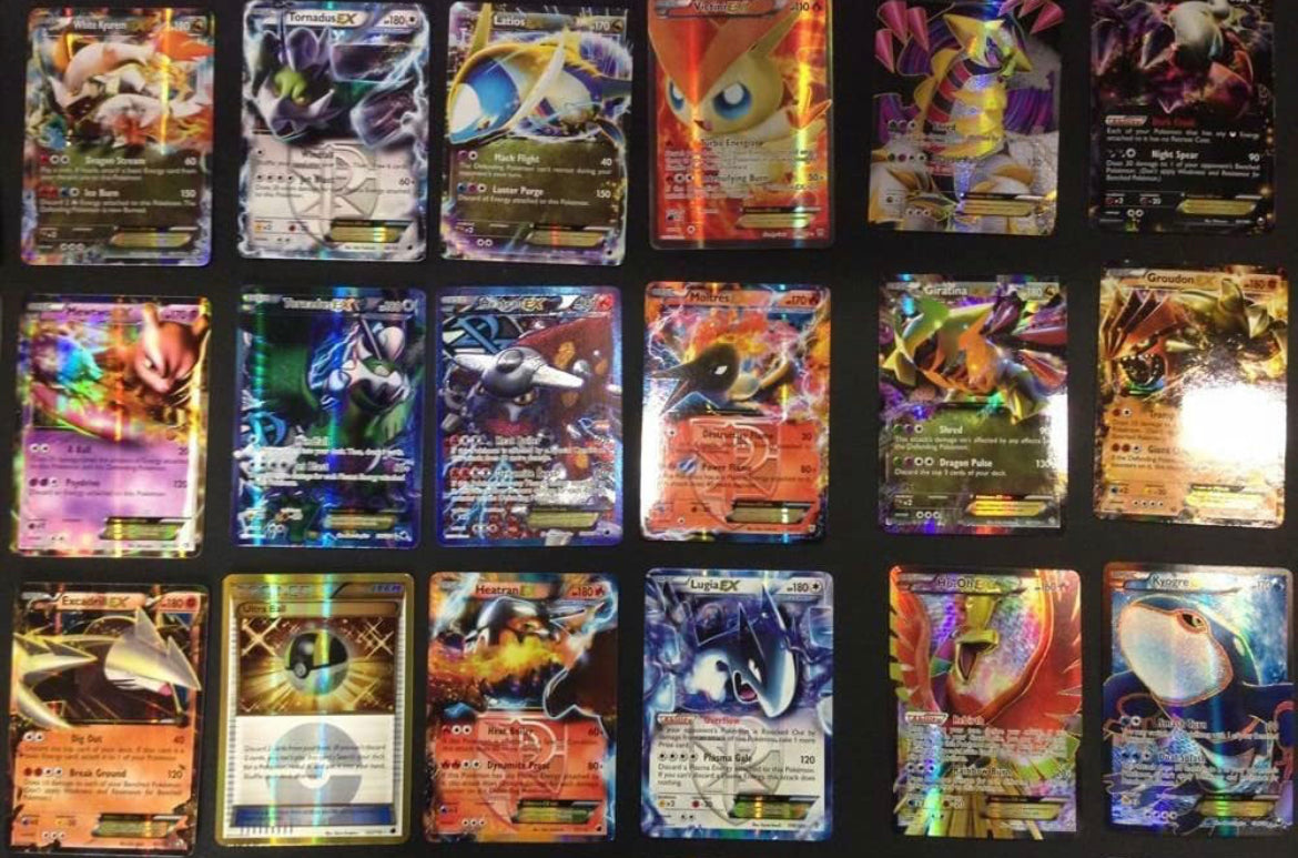 250 Assorted Pokemon Cards with Rares & Foils 250 Assorted Pokemon Cards with Rares & Foils